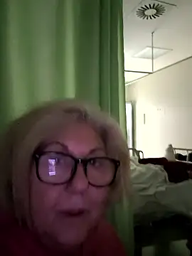 Snapshot of Merilulla chatting on January 2026 02:16:01 AM Merilulla online show from January 2026 02:16:01 AM