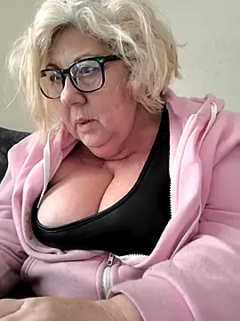 Snapshot of Merilulla chatting on February 2026 07:57:02 AM Merilulla online show from February 2026 07:57:02 AM