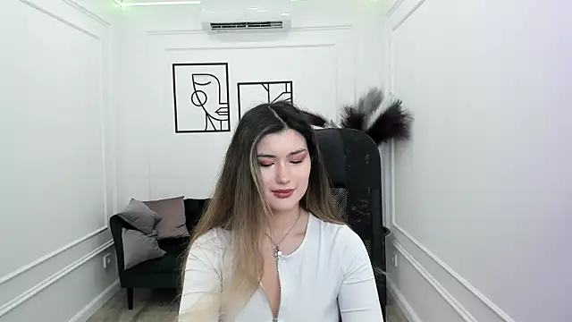 AnneTLi online show from September 2025 03:21:02 AM