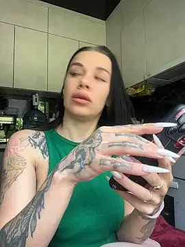 Queen of pain online show from June 2026 07:00:01 AM
