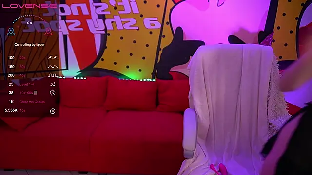 Snapshot of Daenerys_Daenn chatting on December 2024 09:40:02 AM Daenerys Daenn online show from December 2024 09:40:02 AM