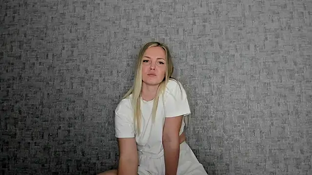 iam Venus online show from February 2026 04:24:02 PM