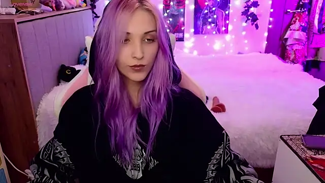 Snapshot of Violet_Noir chatting on January 2025 08:11:02 AM Violet Noir online show from January 2025 08:11:02 AM