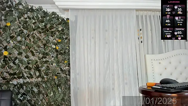 BunnyHotsx online show from January 2025 09:30:01 PM