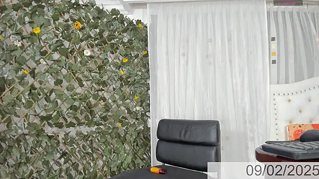 BunnyHotsx online show from February 2025 09:05:02 AM