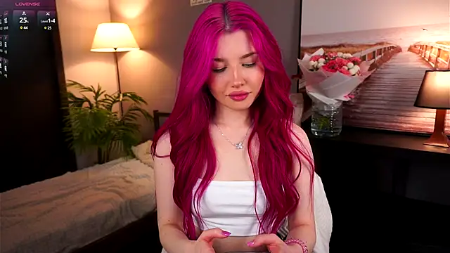 Snapshot of ShirleyCarolyn chatting on December 2024 05:23:02 PM ShirleyCarolyn online show from December 2024 05:23:02 PM