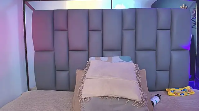  MiaBrown  online show from October 2025 12:02:02 PM