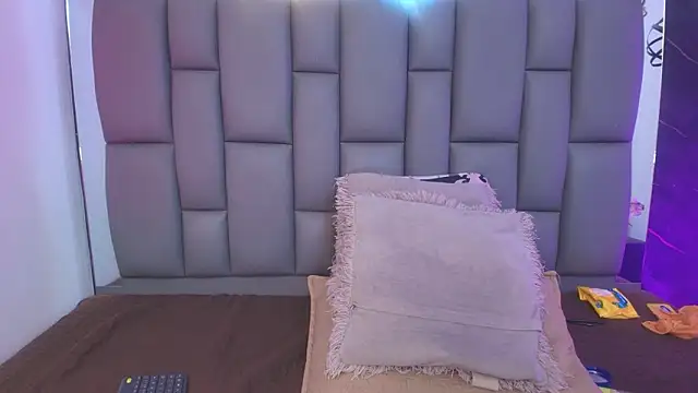  MiaBrown  online show from January 2026 12:09:02 PM