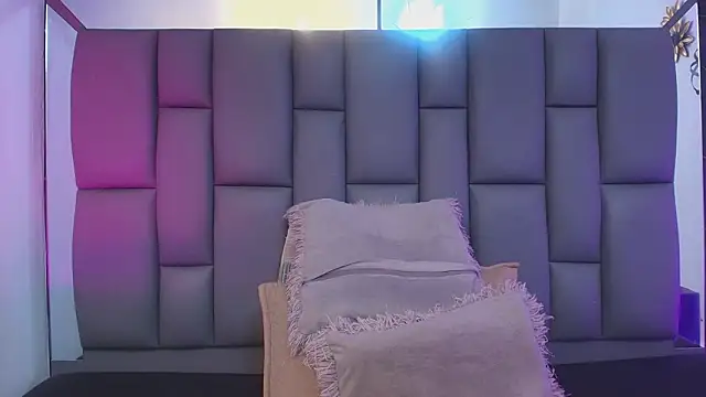  MiaBrown  online show from February 2026 12:09:02 PM