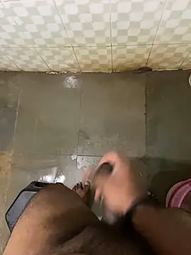 Snapshot of Honeydick7 chatting on December 2024 04:20:02 AM Honeydick7 online show from December 2024 04:20:02 AM