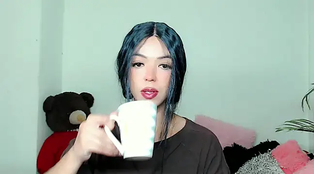 Tanedra collings online show from December 2024 03:48:01 AM