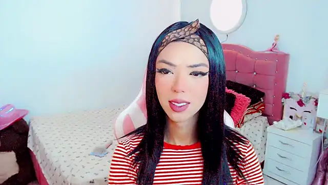 Tanedra collings online show from October 2025 03:48:02 AM