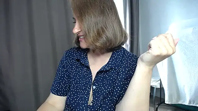 DonnaMagdalena online show from June 2026 11:45:02 AM