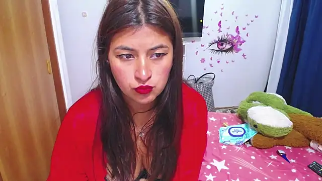 Yunhot  online show from April 2026 12:12:01 AM