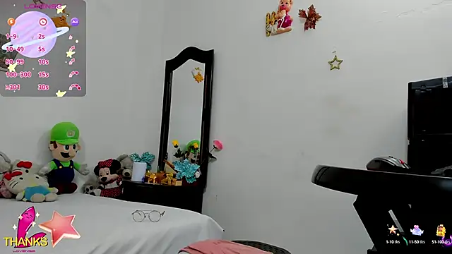 Snapshot of Amy_jones77 chatting on February 2025 06:48:01 PM Amy jones77 online show from February 2025 06:48:01 PM