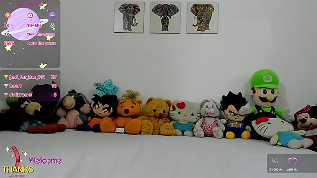 Snapshot of Amy_jones77 chatting on March 2025 09:54:02 PM Amy jones77 online show from March 2025 09:54:02 PM