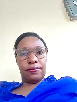 Snapshot of pretty_babez chatting on February 2025 02:54:02 PM pretty babez online show from February 2025 02:54:02 PM