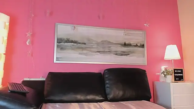 Tiffanysurez  online show from March 2025 07:06:02 PM