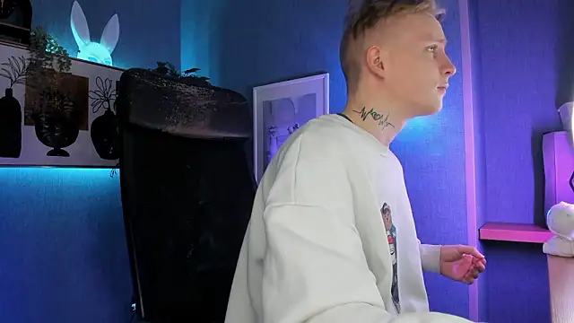 AlexxSweet online show from February 2026 06:47:01 AM