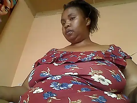 Snapshot of ZOQULUx chatting on December 2024 08:23:02 AM ZOQULUx online show from December 2024 08:23:02 AM