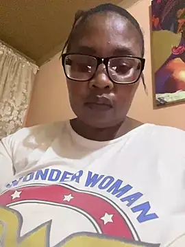 Snapshot of ZOQULUx chatting on December 2024 04:24:02 PM ZOQULUx online show from December 2024 04:24:02 PM