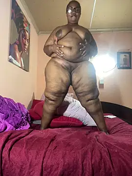 Snapshot of ZOQULUx chatting on March 2025 10:27:02 PM ZOQULUx online show from March 2025 10:27:02 PM