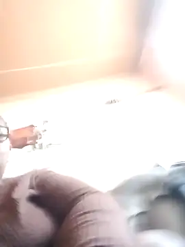 Snapshot of ZOQULUx chatting on October 2025 08:25:01 AM ZOQULUx online show from October 2025 08:25:01 AM