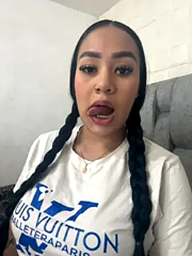 Luisa Fernandaa online show from October 2025 12:08:02 AM