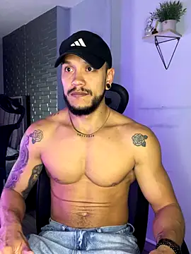 ARON TAYLER01 online show from November 2025 10:26:02 AM