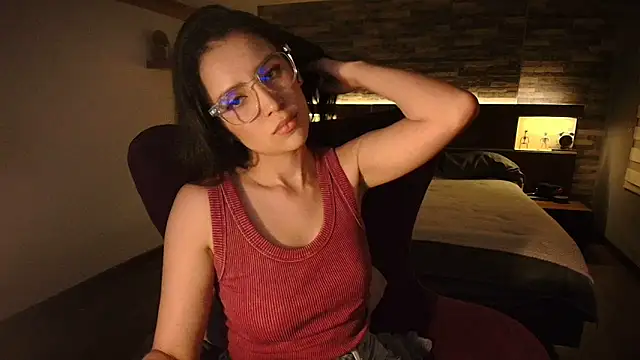 alicewilloww online show from June 2026 12:05:02 AM
