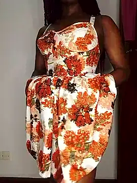 NicRaisaa online show from October 2025 01:42:01 PM