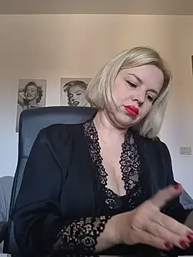 Snapshot of Ladykaos chatting on May 2026 01:17:02 PM Ladykaos online show from May 2026 01:17:02 PM