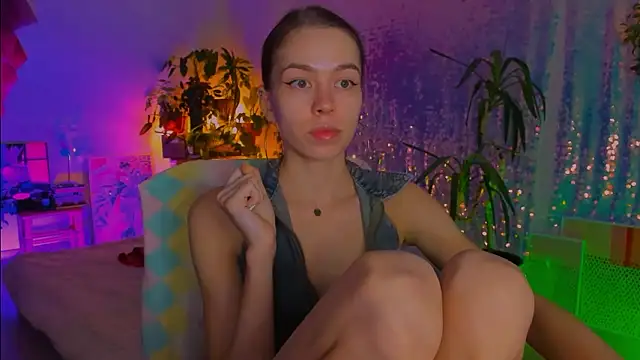 poli   online show from February 2026 04:01:01 PM