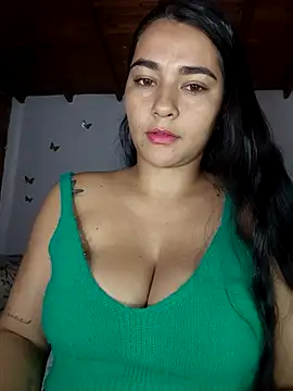 Snapshot of alison_villalobo chatting on July 2026 08:33:02 PM alison villalobo online show from July 2026 08:33:02 PM