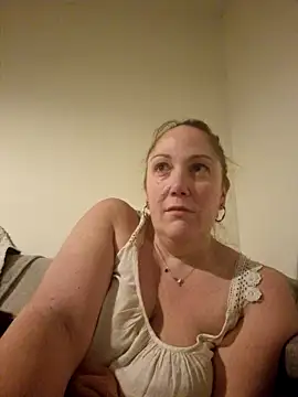 Wisie Cutie online show from January 2025 10:19:01 PM