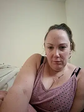 Wisie Cutie online show from January 2025 03:16:01 PM