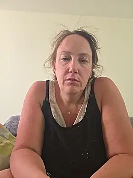 Snapshot of Wisie_Cutie chatting on June 2026 05:15:01 PM Wisie Cutie online show from June 2026 05:15:01 PM