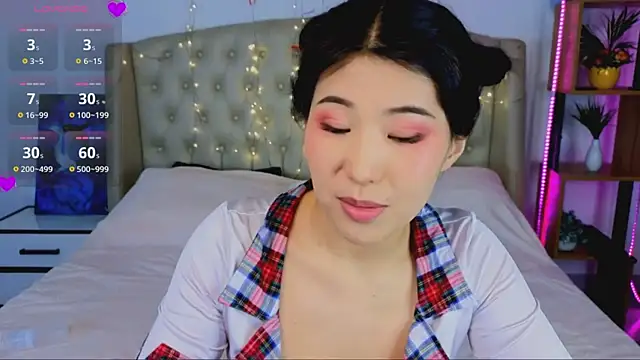 Wendy  Hills online show from March 2025 12:27:02 PM