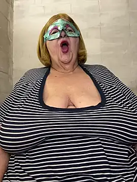 mariannecox online show from February 2025 09:05:02 PM