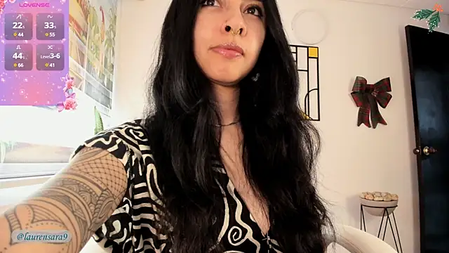 sara-lauren online show from December 2024 08:34:01 PM