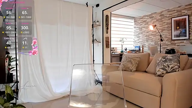 sara-lauren online show from March 2025 07:17:01 PM