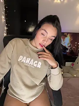 salome polaniiee online show from February 2025 06:18:02 AM