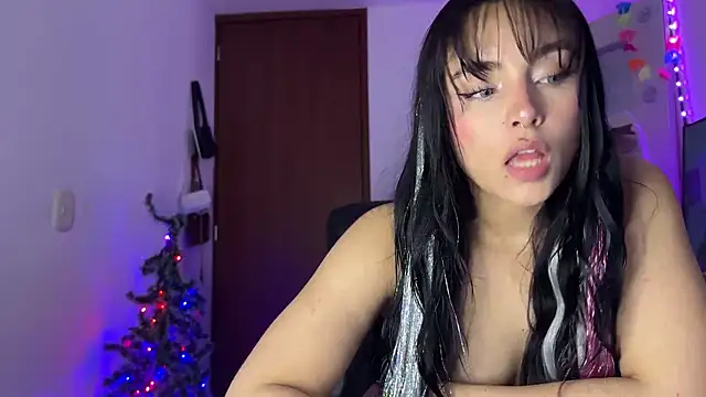 salome polaniiee online show from December 2025 07:26:02 AM