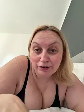 Snapshot of BBW_Nora chatting on June 2026 08:45:02 AM BBW Nora online show from June 2026 08:45:02 AM