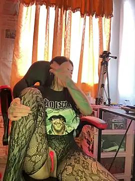 i am nina  online show from January 2026 09:41:01 PM