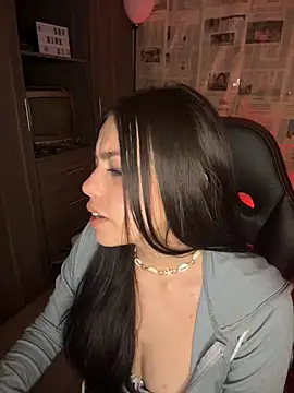 i am nina  online show from March 2026 03:01:02 AM