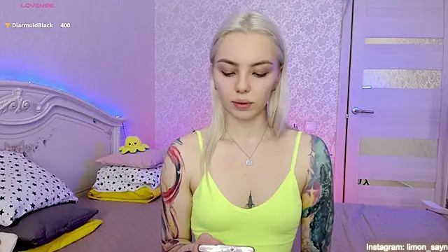 LillyMoure  online show from March 2025 02:59:01 AM