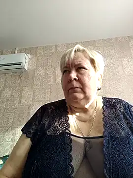 EffectFiona online show from February 2025 10:49:01 AM