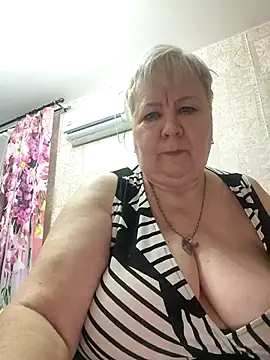 EffectFiona online show from November 2025 10:53:02 PM