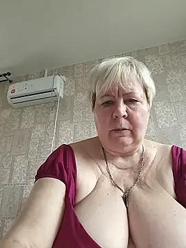 EffectFiona online show from April 2026 05:46:01 AM